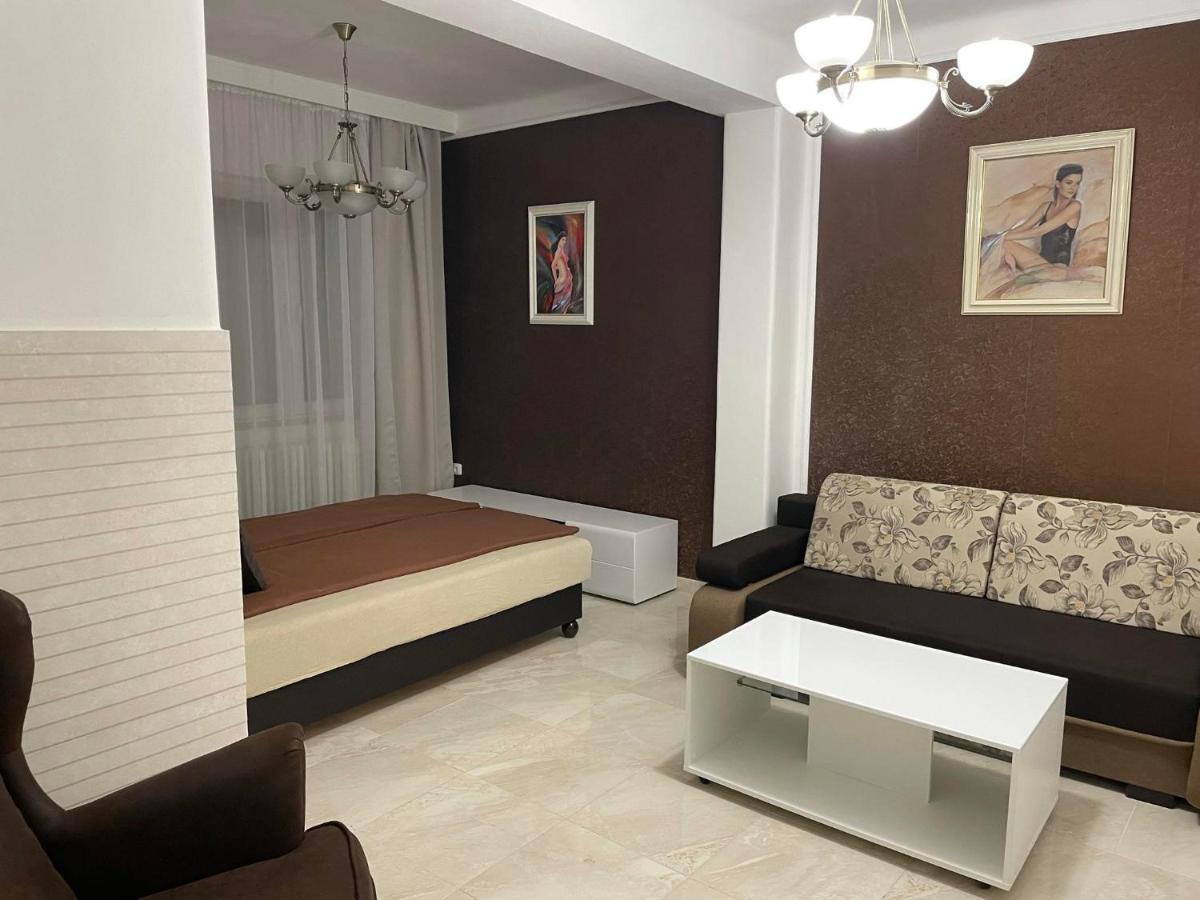Adam Apartman Хайдусобосло Экстерьер фото